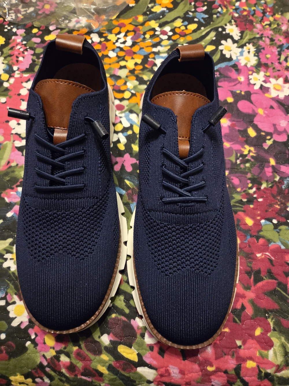 Unisex Casual Knit Lace-Up Sneakers in Navy with Brown Accents
